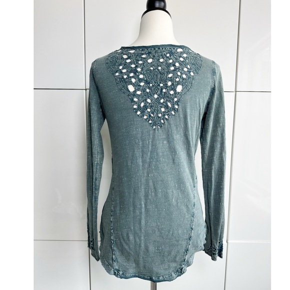 Free People As Seen On Vampire Diaries Luna Top Blue Size Small Eyelet Boho - Picture 4 of 11